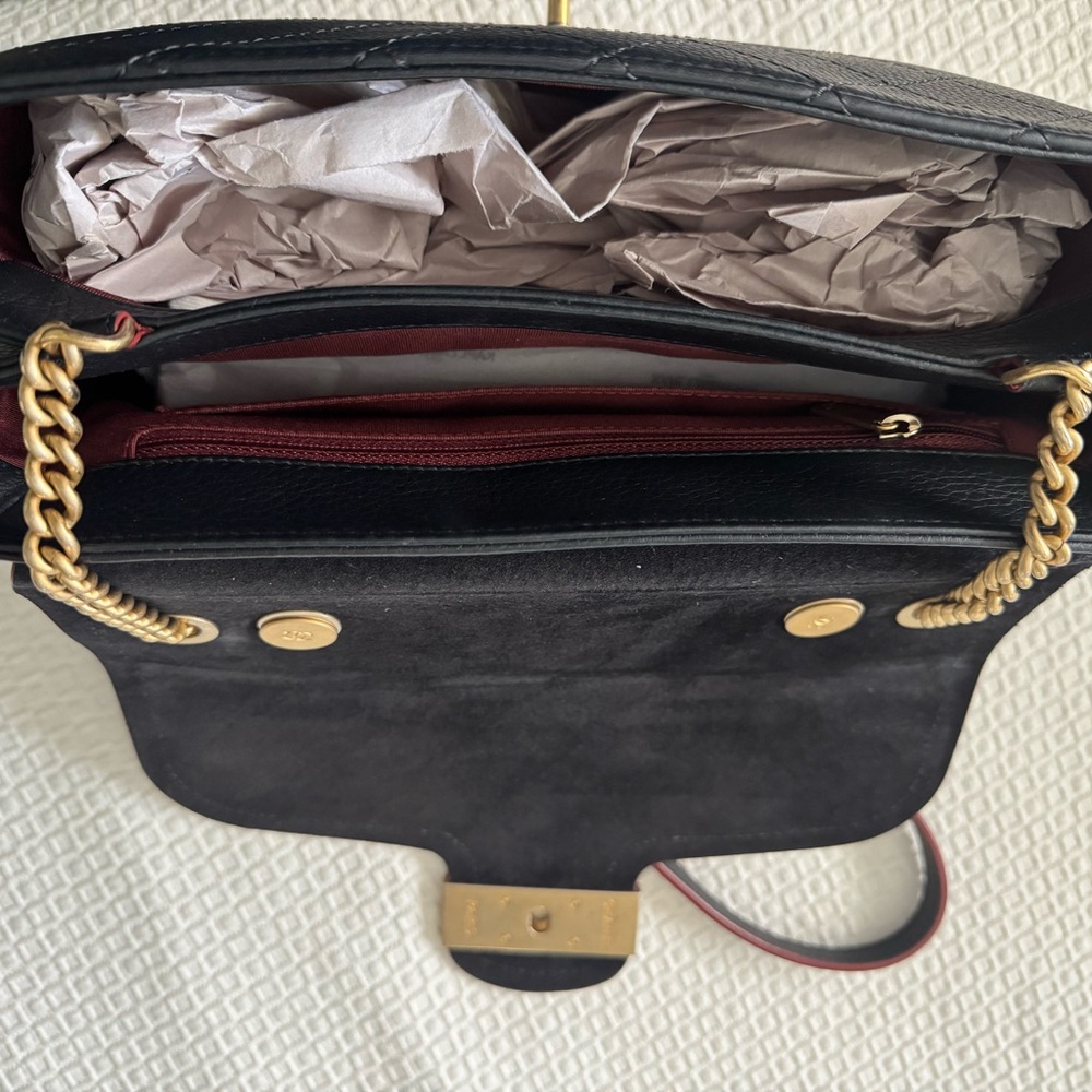 Chanel Purse - Archie - Picture 4 of 9